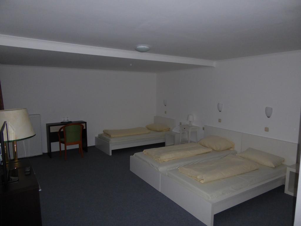 Pohl'S Rheinhotel Adler Sankt Goarshausen Εξωτερικό φωτογραφία